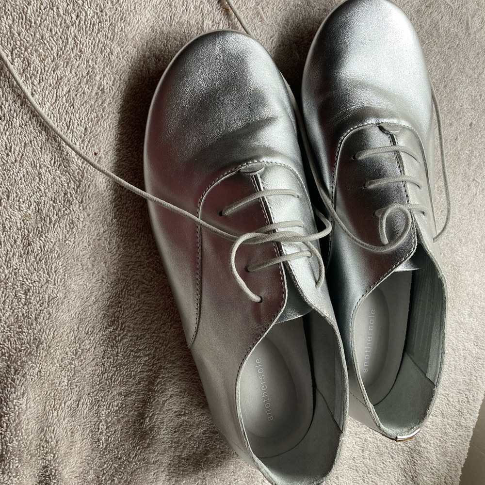 Anothersole Lucie Silver Flats, size 39